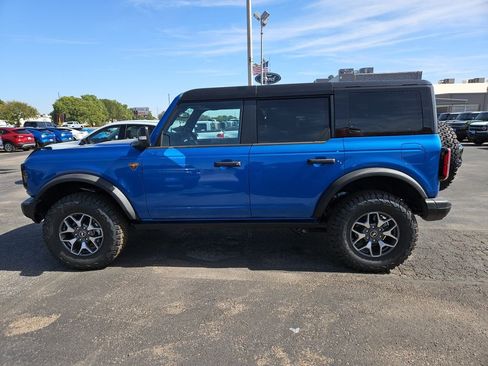 New 2025 Ford Bronco Badlands image 7