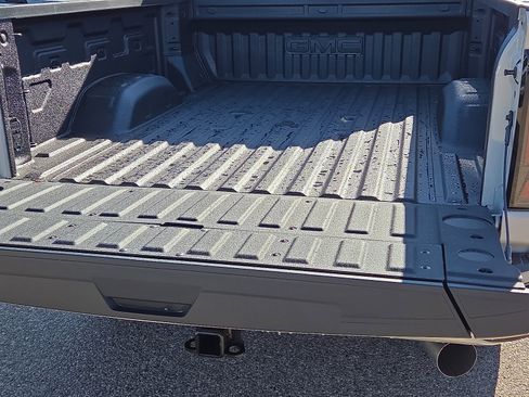 New 2026 GMC Sierra 2500 AT4 w/ AT4 Premium Plus Package image 7