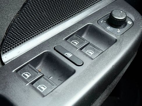 Used 2012 Volkswagen Jetta S image 23