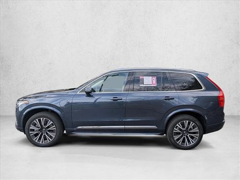 Used 2022 Volvo XC90 T8 Inscription Expression image 8