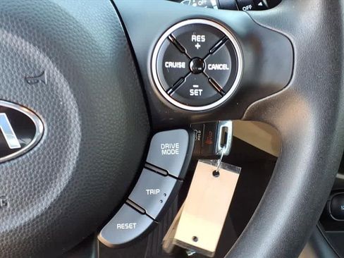 Used 2019 Kia Soul w/ Convenience Package image 19