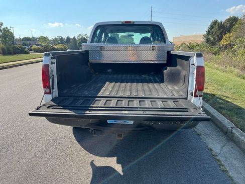 Used 2004 Ford F250 Lariat AWD/4WD image 10