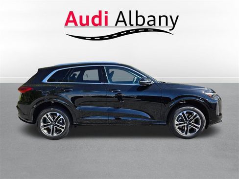 New 2025 Audi Q5 Premium Plus image 3