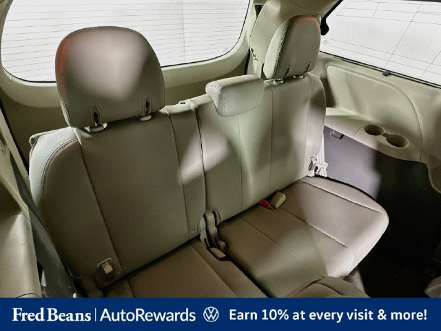 Used 2018 Toyota Sienna XLE Premium FWD image 35