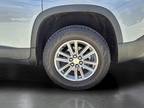 Used 2023 Chevrolet Traverse LT AWD/4WD image 25