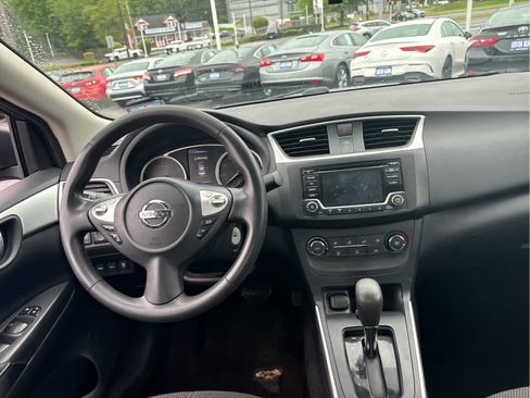 Used 2018 Nissan Sentra S w/ S Midnight Style Package FWD image 17