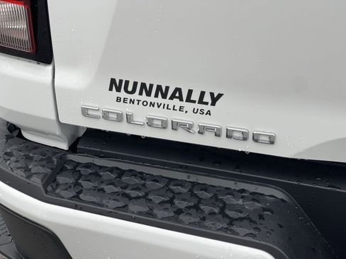 New 2025 Chevrolet Colorado LT w/ LT Convenience Package RWD image 59