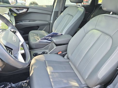 Used 2023 Audi Q4 e-tron Premium Plus w/ Premium Plus RWD image 14