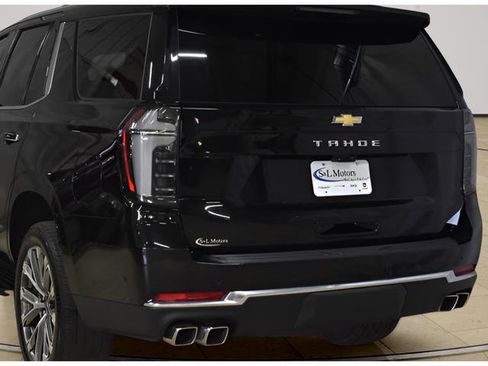 Used 2025 Chevrolet Tahoe High Country AWD/4WD image 39