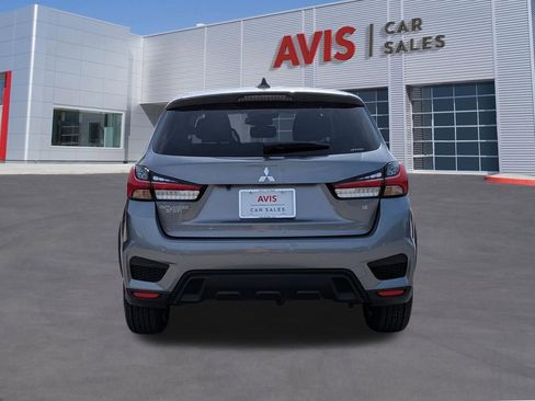 Used 2025 Mitsubishi Outlander Sport SE AWD/4WD image 7