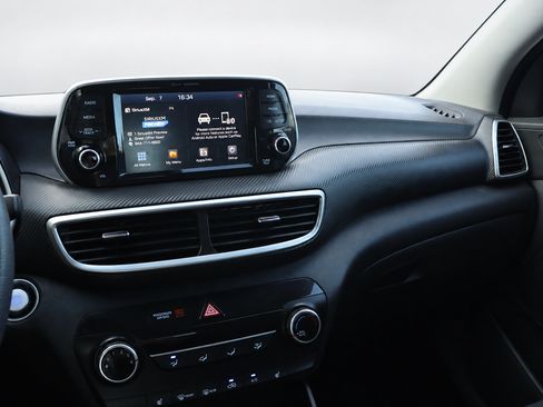 Used 2021 Hyundai Tucson Value FWD image 30