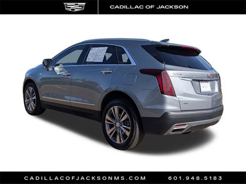 Used 2025 Cadillac XT5 Premium Luxury image 7
