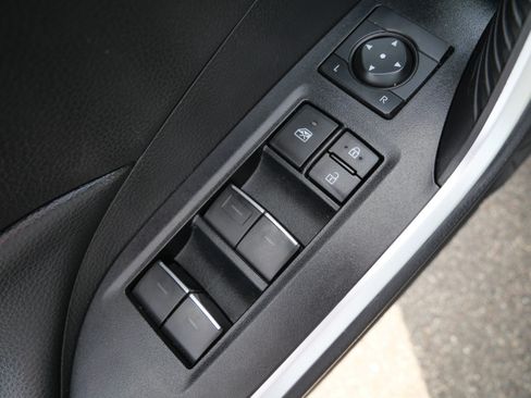 Used 2022 Toyota RAV4 XLE AWD/4WD image 20