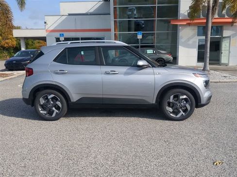 New 2026 Hyundai Venue SEL image 8