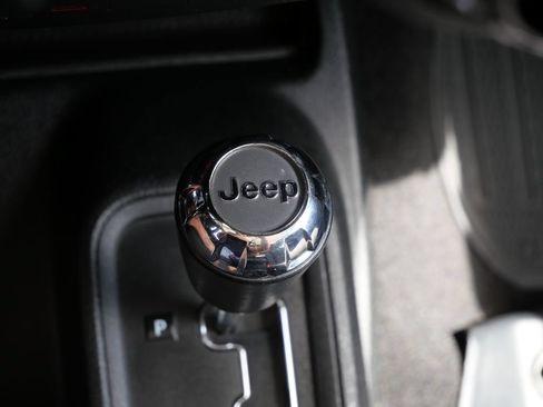 Used 2015 Jeep Wrangler Unlimited Sport w/ Quick Order Package 24S AWD/4WD image 30