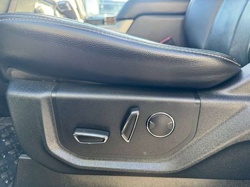 Used 2018 Ford F150 Lariat w/ Equipment Group 502A Luxury image 40