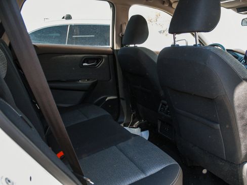 Used 2021 Nissan Rogue SV AWD/4WD image 23