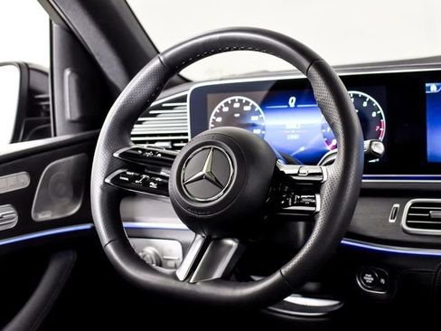 Certified 2025 Mercedes-Benz GLS 580 4MATIC image 25