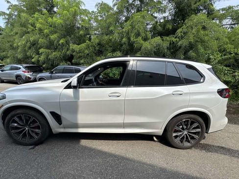 Used 2024 BMW X5 xDrive40i w/ M Sport Package AWD/4WD image 5
