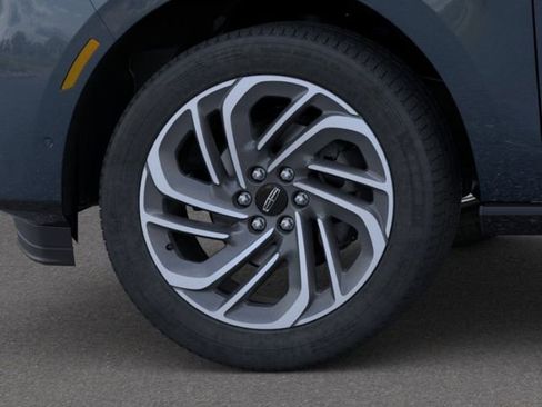 New 2026 Lincoln Navigator L Reserve AWD/4WD image 19