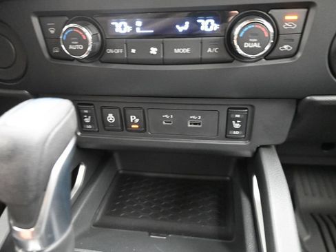 Certified 2026 Nissan Frontier SV w/ SV Convenience Package RWD image 26