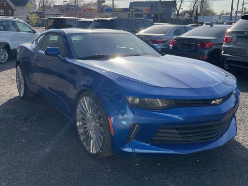 Used 2017 Chevrolet Camaro LT RWD image 5