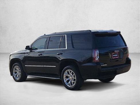 Used 2017 GMC Yukon SLT w/ Open Road Package AWD/4WD image 14