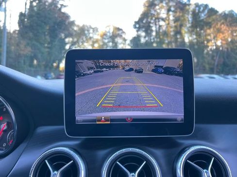 Used 2019 Mercedes-Benz CLA 250 CLA 250 image 25