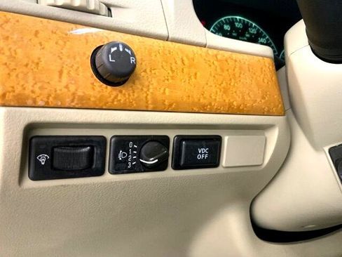 Used 2004 INFINITI Q45 Luxury image 27