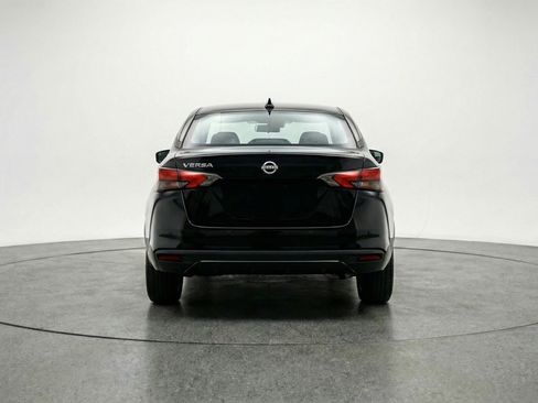 Used 2025 Nissan Versa SV image 7