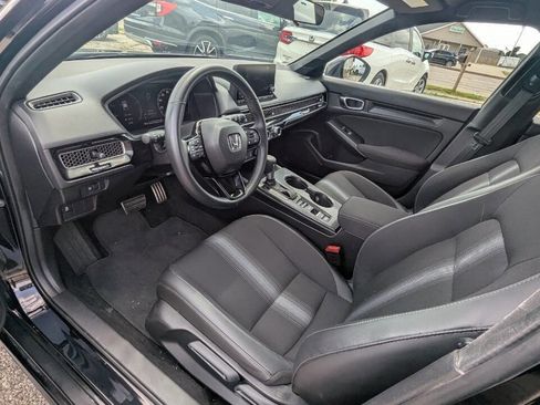 Used 2025 Honda Civic Sport image 13