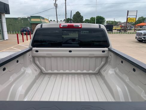 New 2026 GMC Canyon AT4 AWD/4WD image 6