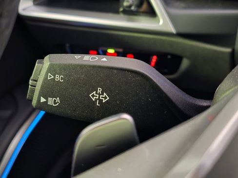 Used 2025 BMW 330i xDrive Sedan w/ M Sport Package image 18