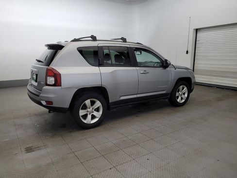 Used 2016 Jeep Compass Latitude AWD/4WD image 10