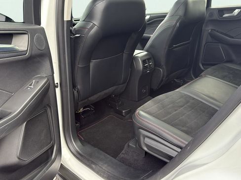 Used 2022 Ford Escape SEL w/ SEL Stealth AWD Package image 24