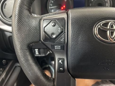 Used 2023 Toyota Tacoma TRD Sport AWD/4WD image 23