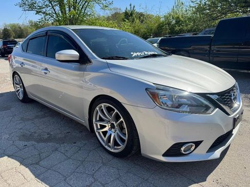 Used 2019 Nissan Sentra S FWD image 1