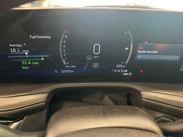 Used 2025 Cadillac XT4 Premium Luxury w/ Cold Weather Package AWD/4WD image 11