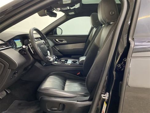 Used 2018 Land Rover Range Rover Velar R-Dynamic SE image 15