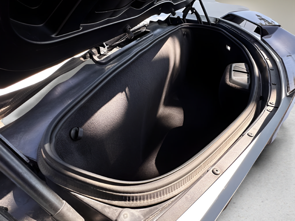 Used 2022 Chevrolet Corvette Stingray Preferred Conv w/ Z51 Performance Package RWD image 27