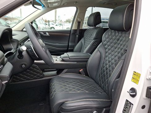 Certified 2023 Genesis GV80 3.5T w/ Prestige Package image 13