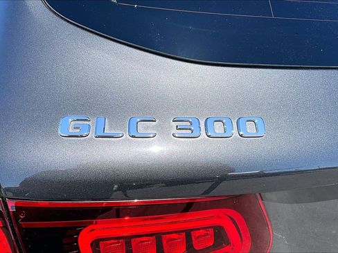 Used 2022 Mercedes-Benz GLC 300 image 31