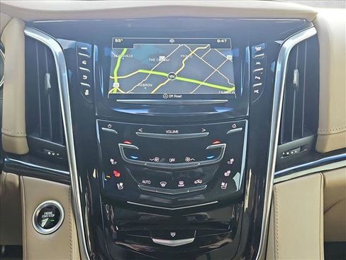 Used 2019 Cadillac Escalade Platinum image 15