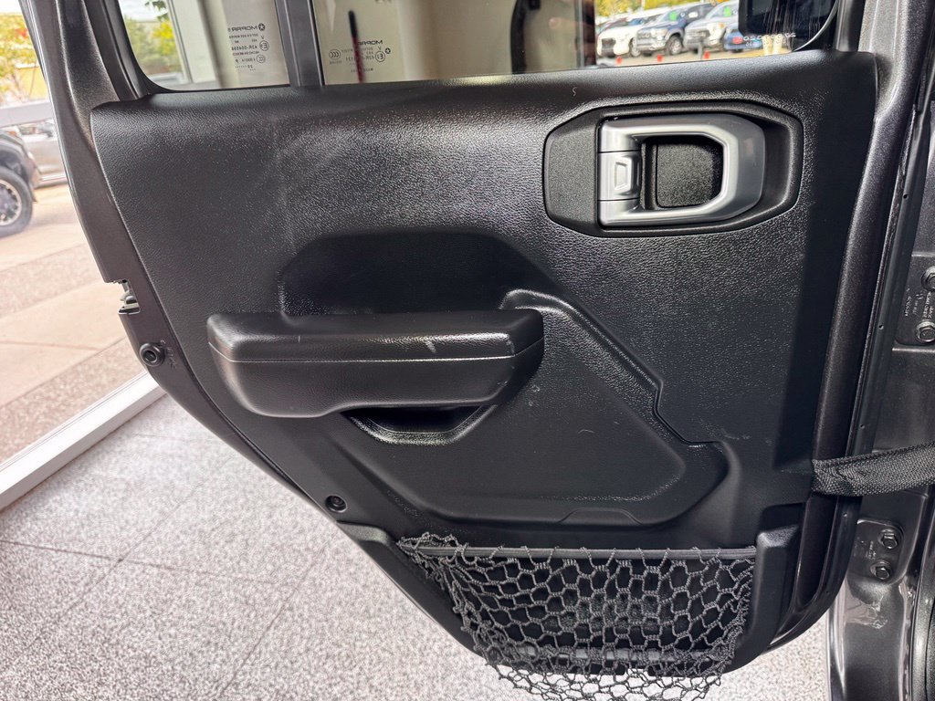 Used 2021 Jeep Wrangler Unlimited Sport AWD/4WD image 34