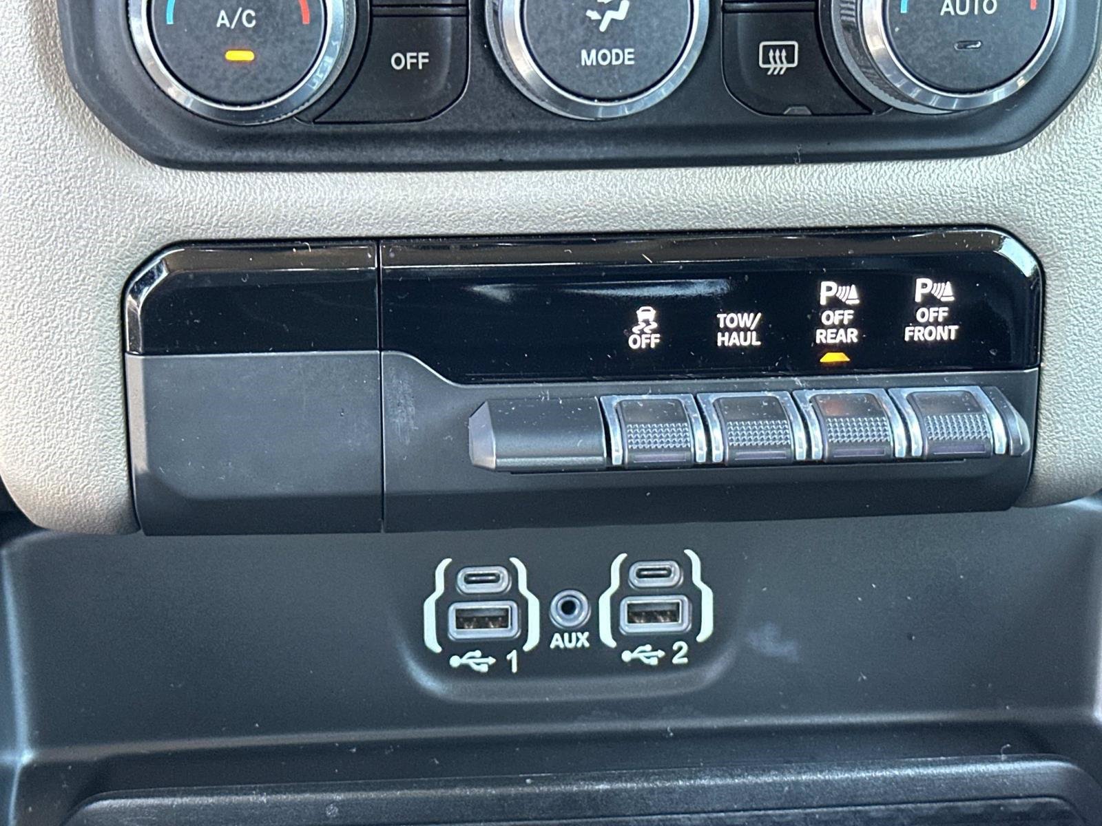 Used 2020 RAM 1500 Laramie AWD/4WD image 34
