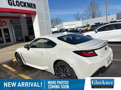 Used 2022 Toyota GR86 Base w/ ALL Weather Mat Package (TMS) image 5