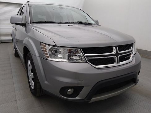 Used 2019 Dodge Journey SE w/ Connectivity Group FWD image 13