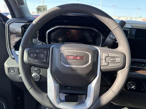 Certified 2023 GMC Sierra 1500 Elevation image 9