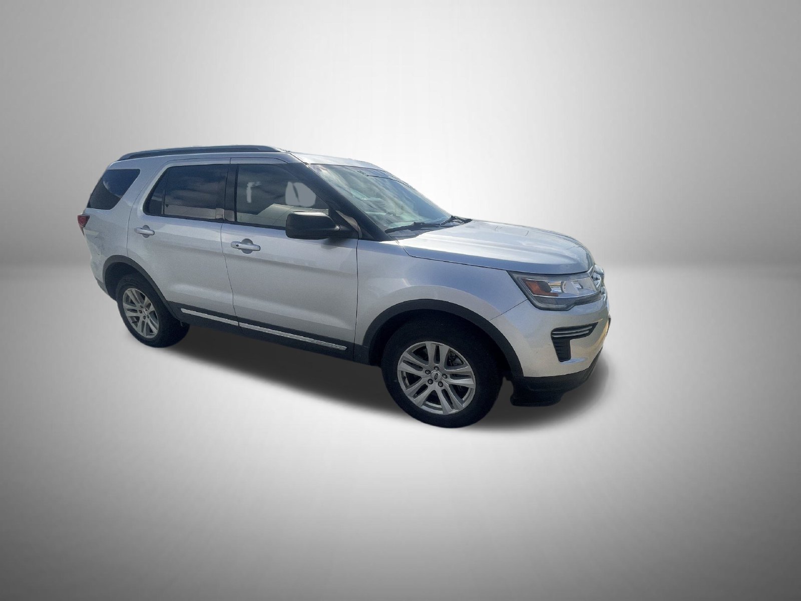 Used 2019 Ford Explorer XLT AWD/4WD image 4