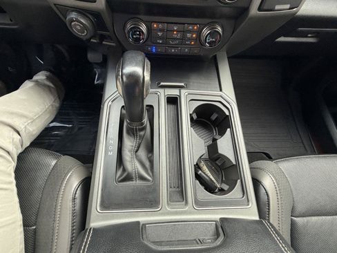Used 2019 Ford F150 Raptor w/ Equipment Group 802A Luxury AWD/4WD image 21